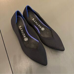 Rothy's Black Pointed Knit Flats with Blue Trim